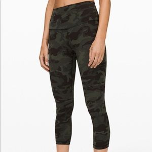 NWT Lululemon Align Cropped 21” Green Camo